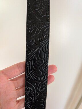 Anthropologie Emerson Belt in Black/Silver